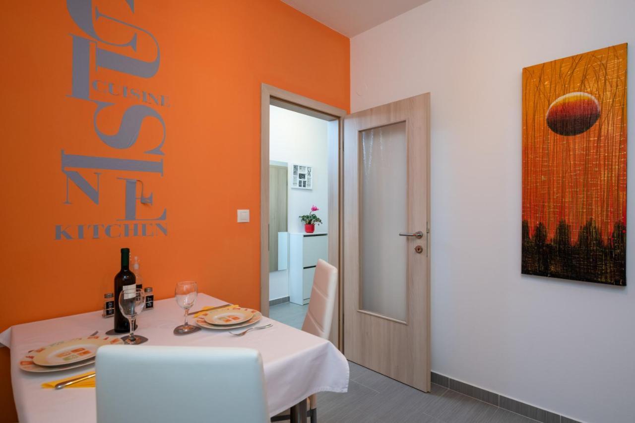 Apartments Greta & Ivona Pula Exterior photo