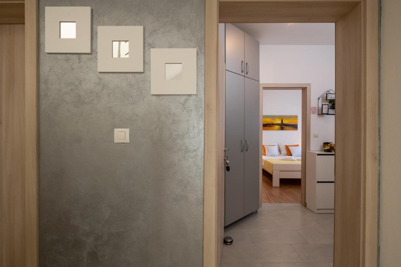 Apartments Greta & Ivona Pula Exterior photo